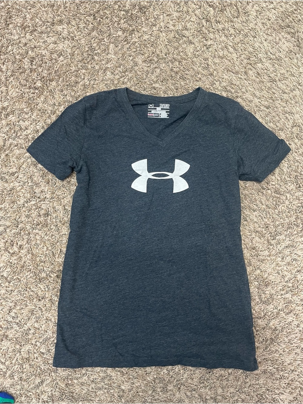 Womens under armour t shirt